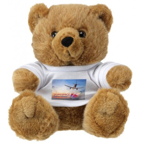 Stor bamse med hvid t-shirt